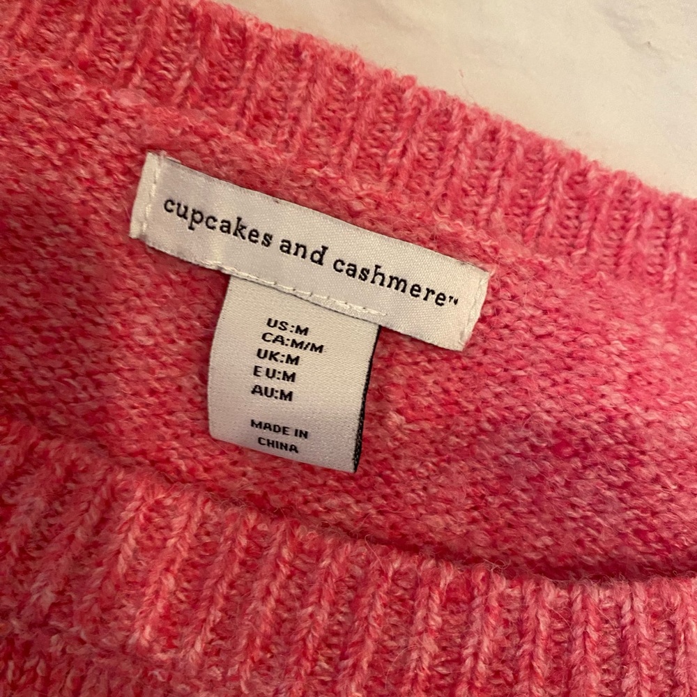 Pink boutique sweater - Picture 2 of 3